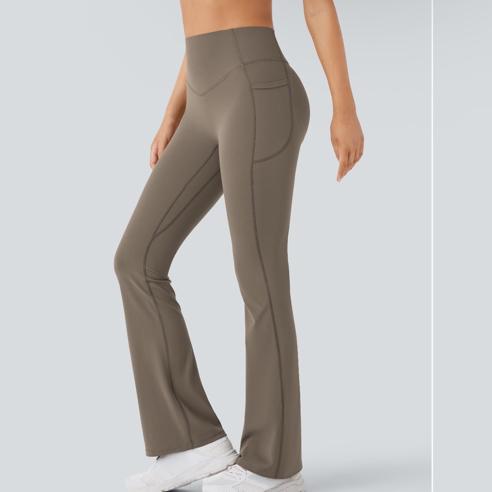 HALARA Women's Boot Cut Pants in Olive